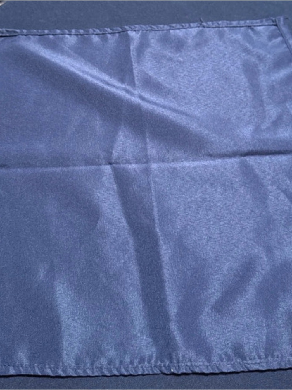 (100) Navy Blue fabric event napkins. Used once. 16”x16”.